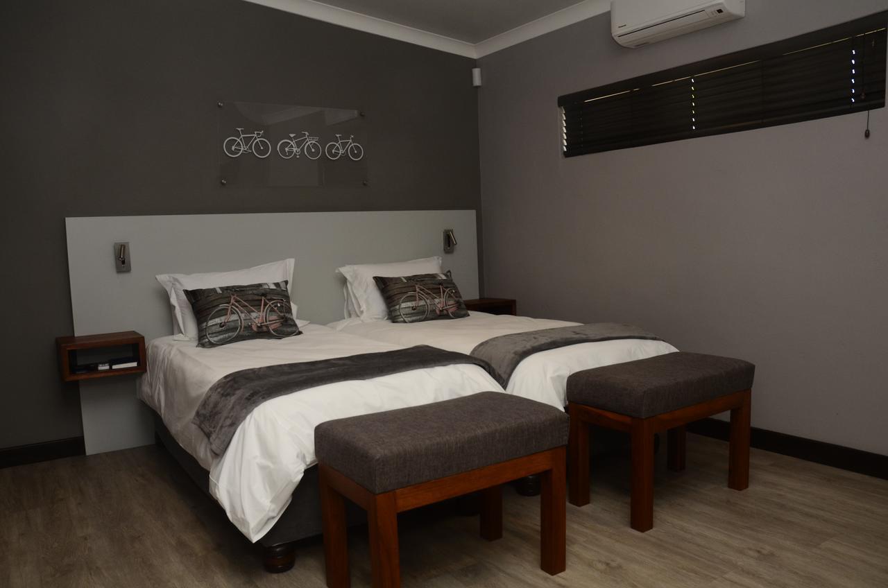 Tsessebe Guesthouse บลูมฟอนเทน ภายนอก รูปภาพ